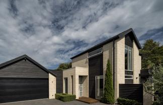 F/97 Englefield Road , Northwood
