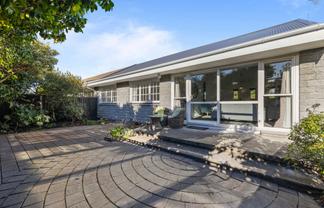 2/75 Garreg Road, Bryndwr