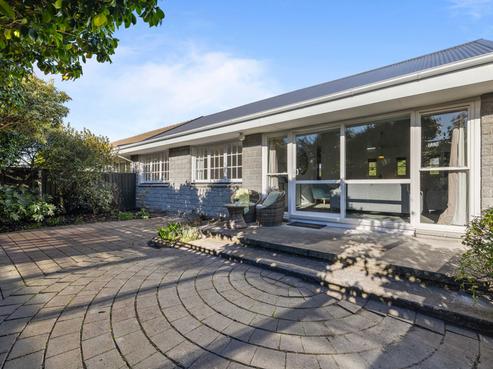 2/75 Garreg Road, Bryndwr