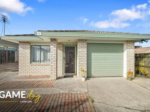 41 Robert Skelton Place, Clendon Park