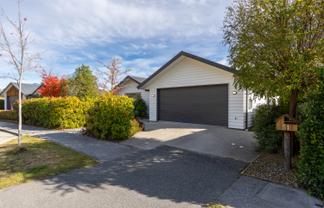 51 Risinghurst Terrace, Lower Shotover