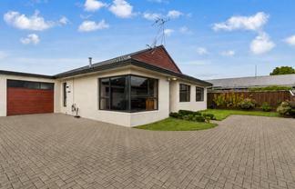 174B Bartholomew Road, Levin