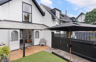 1H Richardson Road, Mount Albert