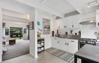 1H Richardson Road, Mount Albert