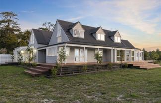 25 Elliot Street, Riverhead