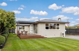 215 Grimseys Road, Redwood