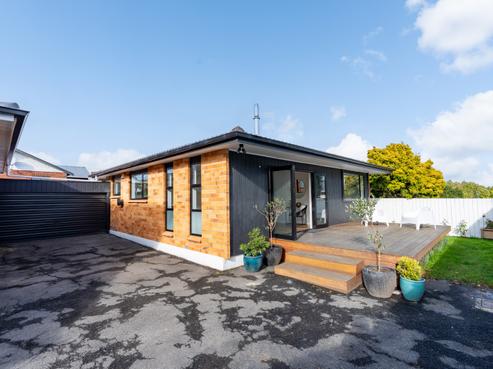 88B Tomahawk Road, Andersons Bay