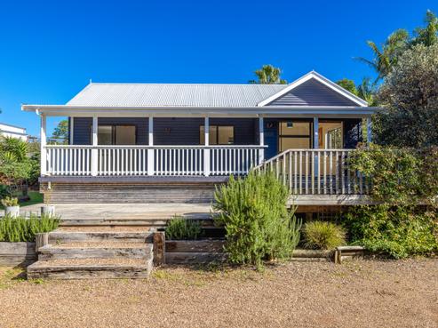 23 Sea View Road, Ostend