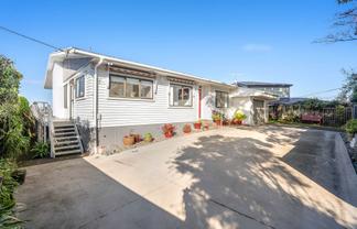 106 Carlisle Road, Browns Bay