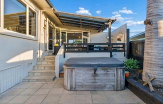 3 Tupaki Place, Pakuranga Heights