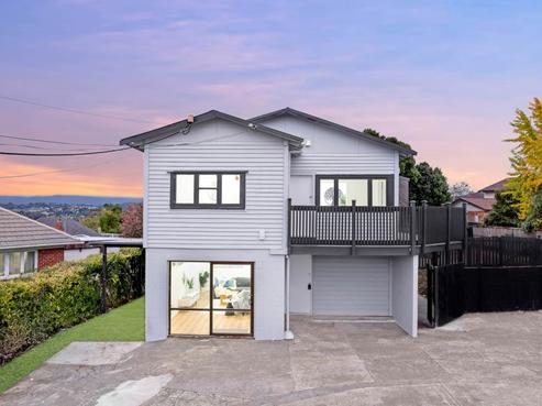 72 Don Buck Road, Massey