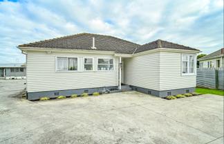 912 Tamatea Place, Mahora