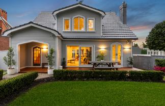 205 Hurstmere Road, Takapuna