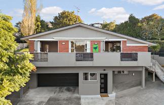 37 Stephen Lysnar Place, Hillsborough