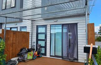 2/122 Pooks Road, Ranui