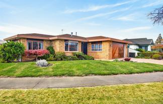 6 Cheval Place, Taradale