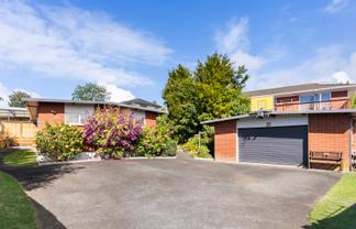 18 Uppingham Crescent, Hillcrest