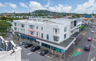 1G/1C Queen Mary Avenue, Epsom