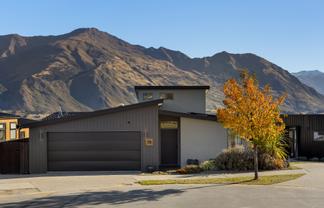 15 Landsborough Lane, Wanaka