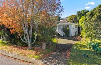 56 Pemberton Avenue, Bayview