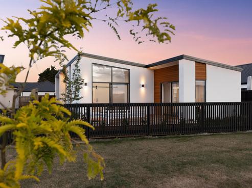 10 Burkett Street, Marshland