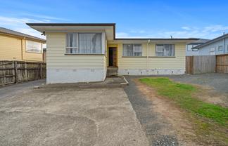 56 Ferndown Avenue, Papatoetoe