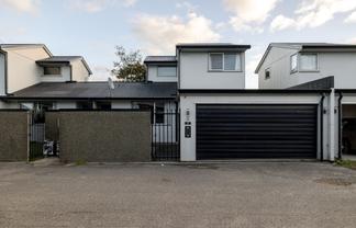 Manawatu / Whanganui - Address withheld