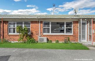 2/8 Winspear Place, Papatoetoe