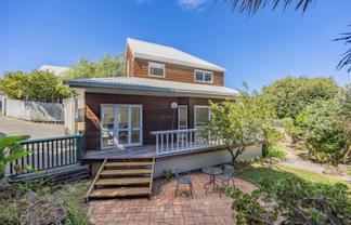1B Eversleigh Road, Belmont