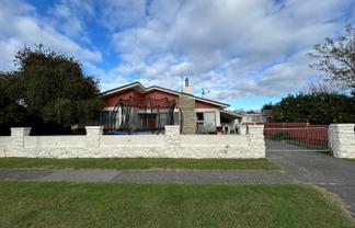 166 Vigor Brown Street, Napier South