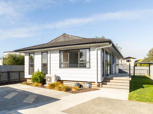 12A Barnett Place, Pirimai