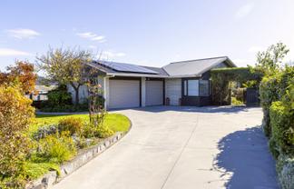 58 Birch Street, Hilltop