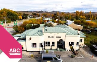 Iconic Central Otago Country Hotel & Accommodation