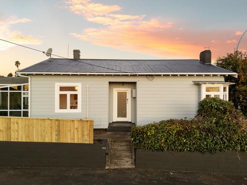 105 Forest Lake Road, Forest Lake