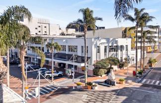 Historic Landmark on an Iconic City Corner