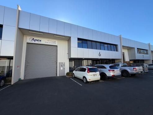 6/17 Airpark Drive, Mangere