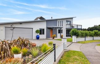 11 Mer Place, Bay View