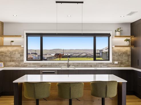 34 Makomako Crescent, Wharewaka