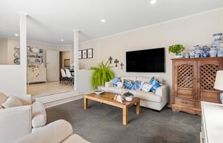 1/20 Solana Court, Botany Downs