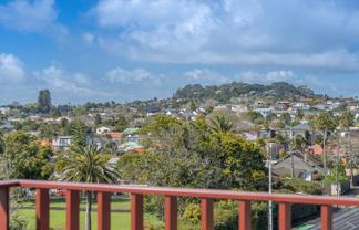 403/2B Te Ara Taurapa, Point Chevalier