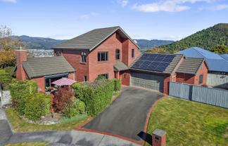 17 Garrett Place, Riverstone Terraces