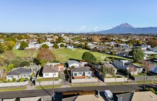 12 Karaka Street, Merrilands