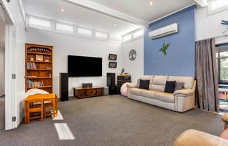 41 Manse Road, Papakura