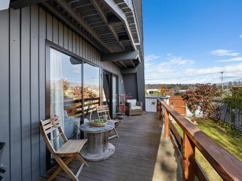 1 Don Place, Alexandra