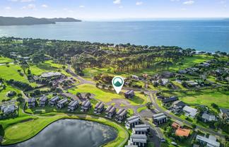 9 & 10/101 Harbour Drive, Matarangi