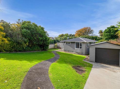 25 Blagdon Road, Blagdon