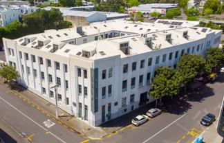 Parnell Positioning with Light & Convenience