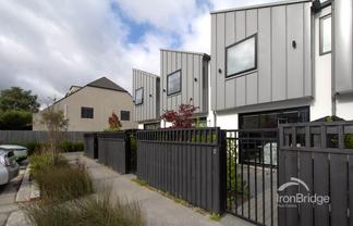 17/314 Worcester Street, Linwood