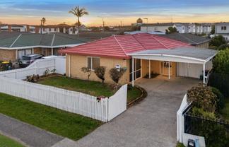 84 Manuroa Road, Takanini