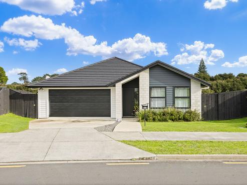19 Tahuna Minhinnick Drive, Glenbrook